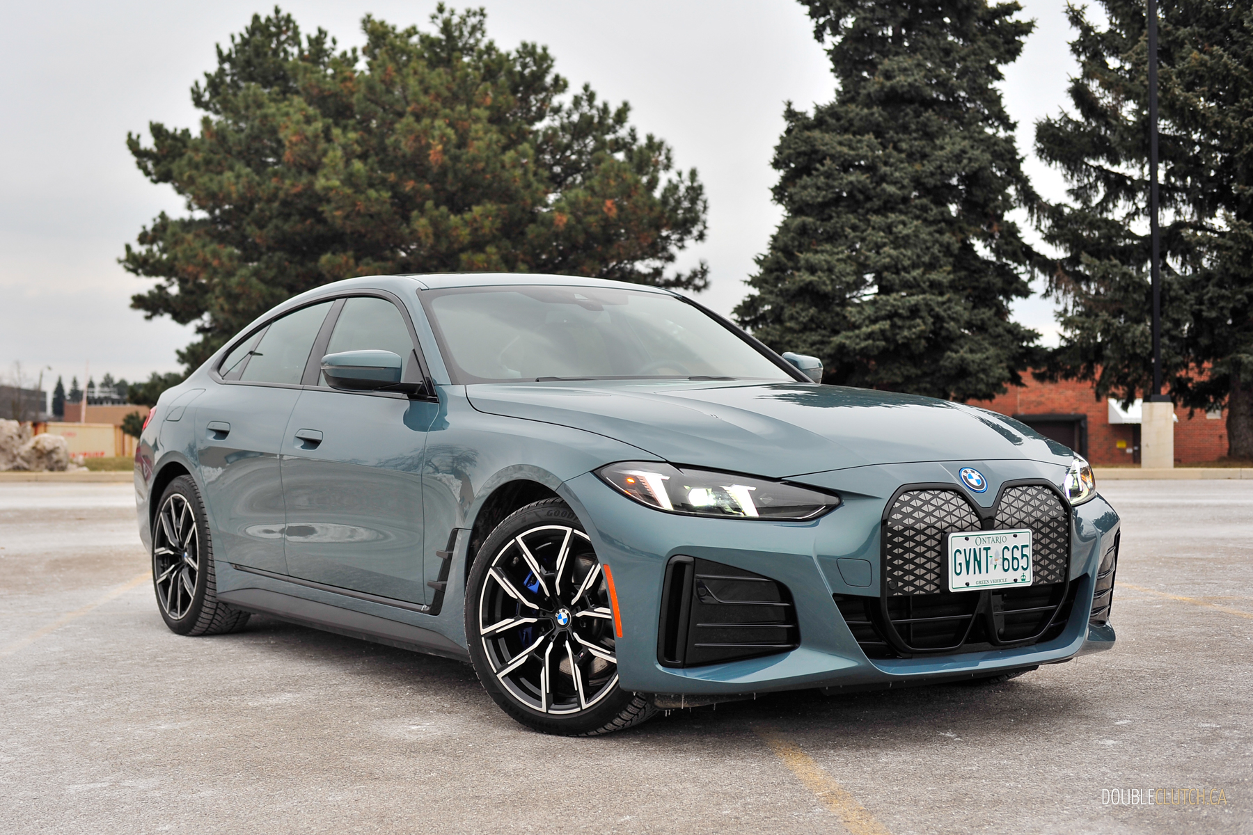 2025 BMW i4 eDrive40 in Cape York Green front three quarter view