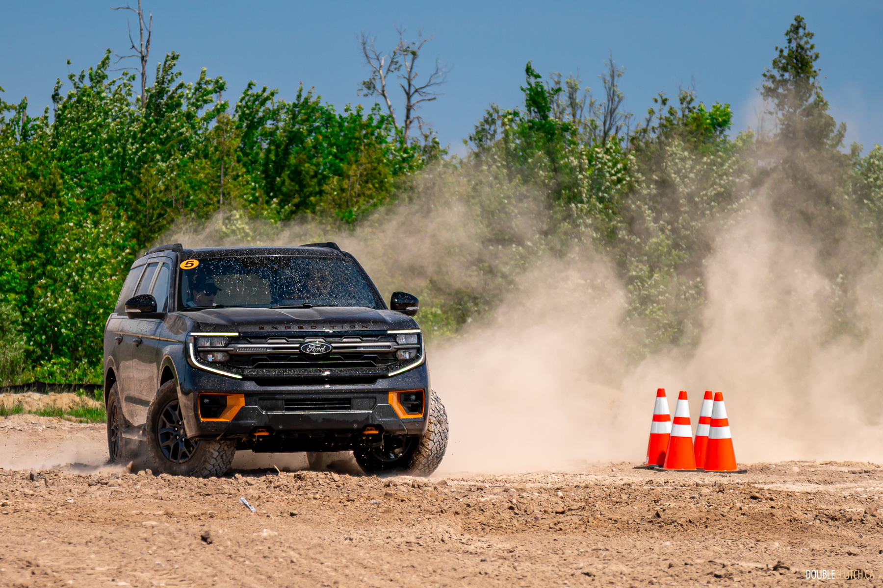 2025 Ford Expedition Tremor front quarter action view