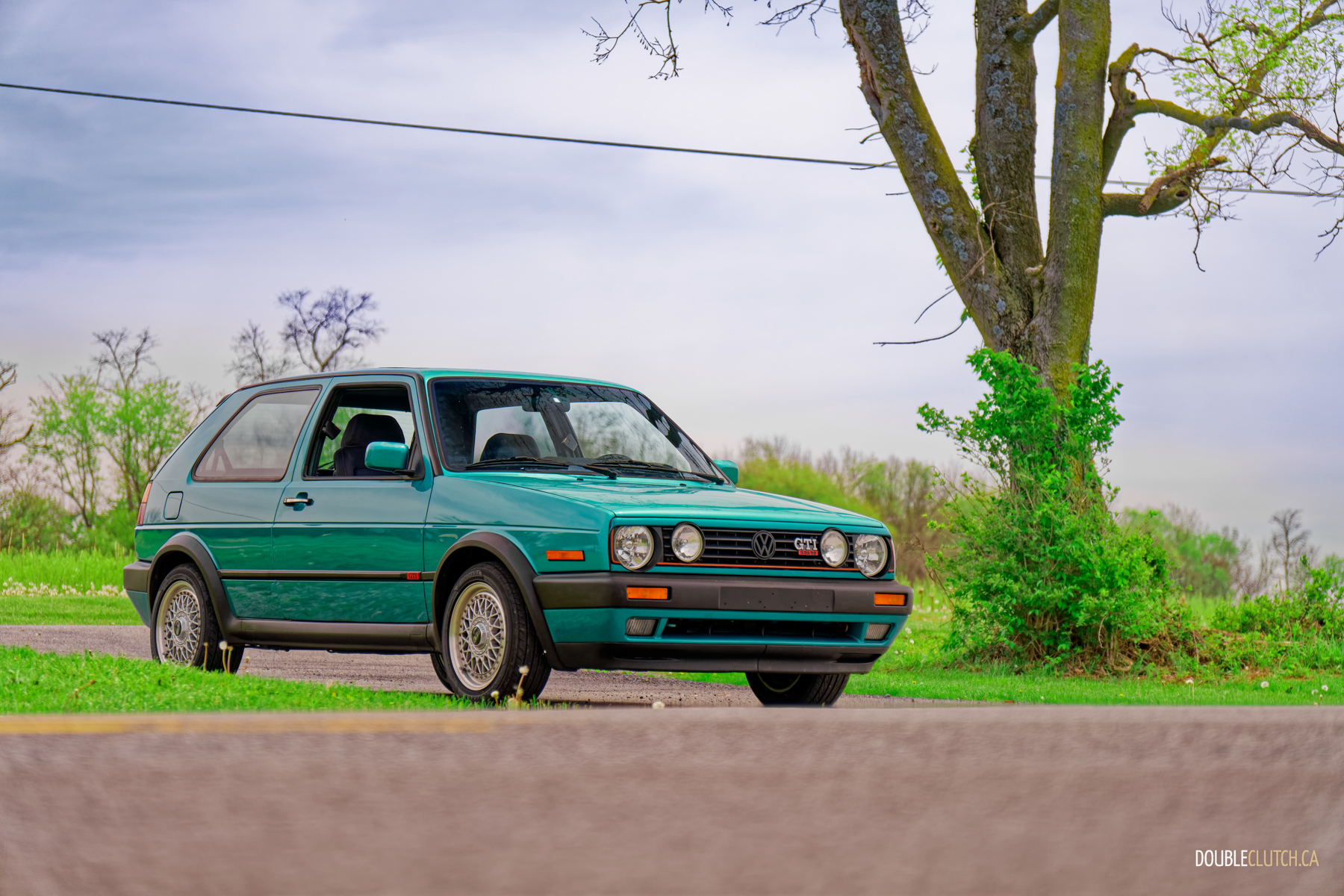 1992 Volkswagen GTI 16V front quarter view