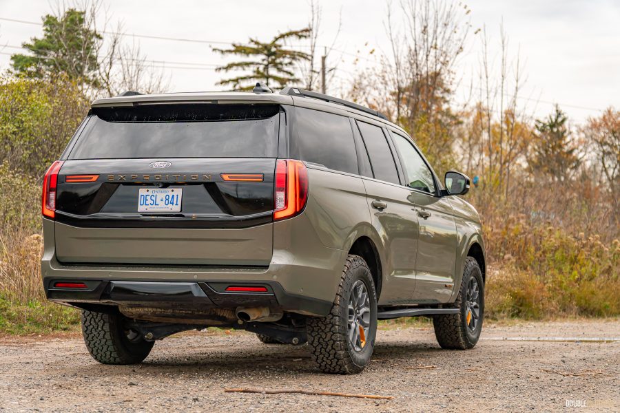 2025 Ford Expedition Tremor in Wild Green