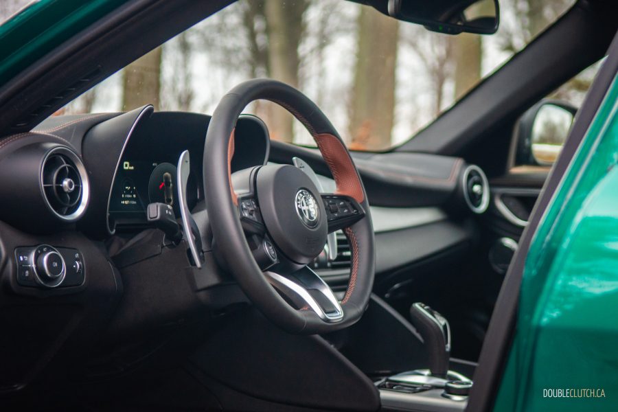 2025 Alfa Romeo Giulia Intensa interior